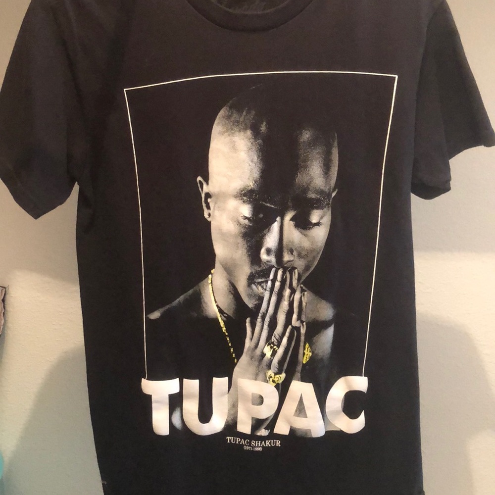 Tupac short sleeve shirt